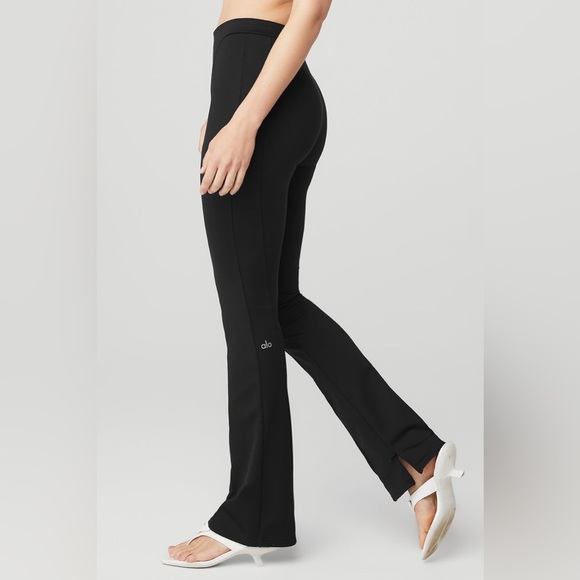 High-Waist Zip It Flare Legging - Picture 3 of 5